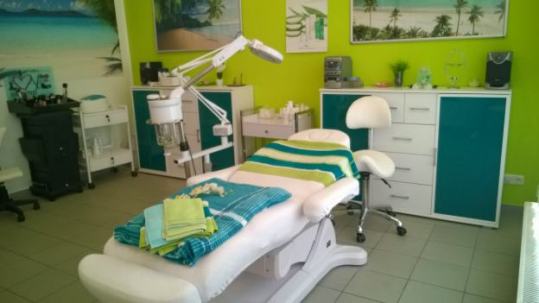 Kosmetikbehandlungen und Massagen